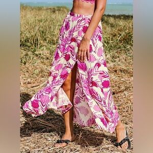 Cupshe McKenna Leafy Split Pink Print Maxi Skirt Size Medium
